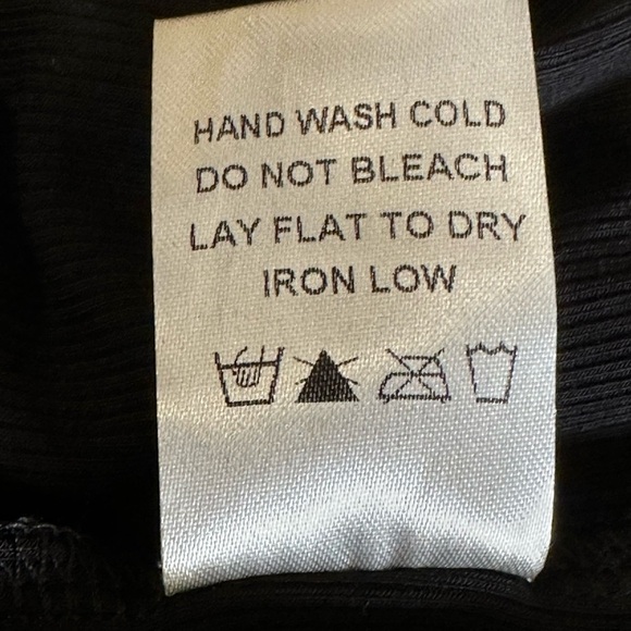 White Birch Wmns Mock Turtleneck Short Sleeved Ribbed Material Crochet Accent SM - Picture 8 of 8